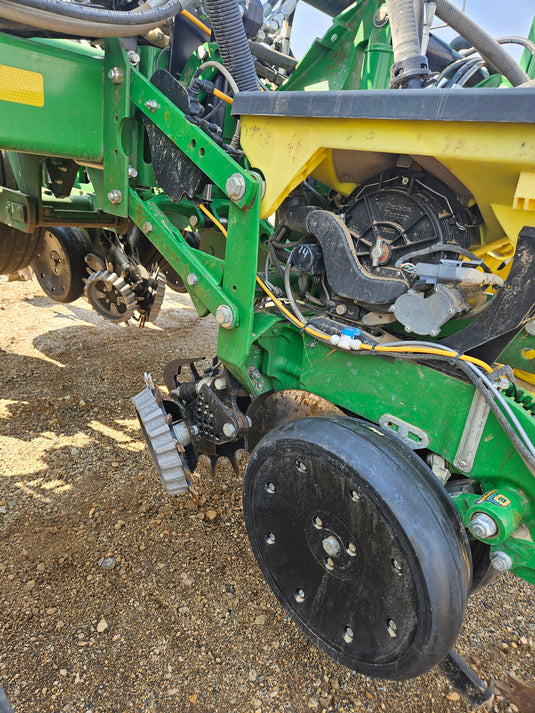 2013 John Deere 1770nt 16 row 30"