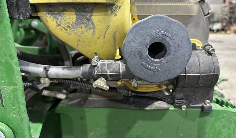 Load image into Gallery viewer, 2013 John Deere DB60
