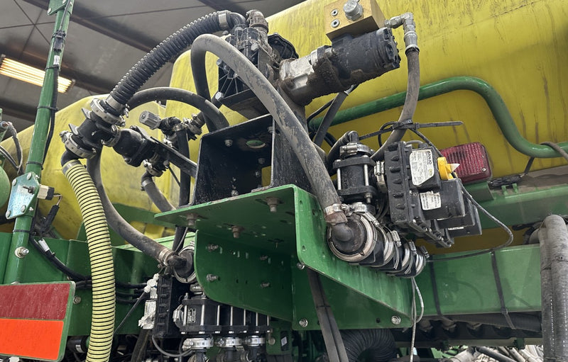 Load image into Gallery viewer, 2013 John Deere DB60
