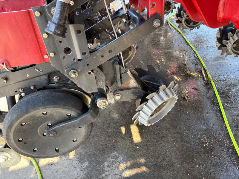 Load image into Gallery viewer, 2008 Case IH 1250 24 Row 30-Inch Planter
