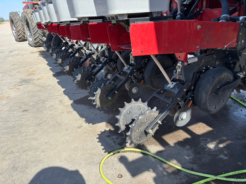 Load image into Gallery viewer, 2008 Case IH 1250 24 Row 30-Inch Planter
