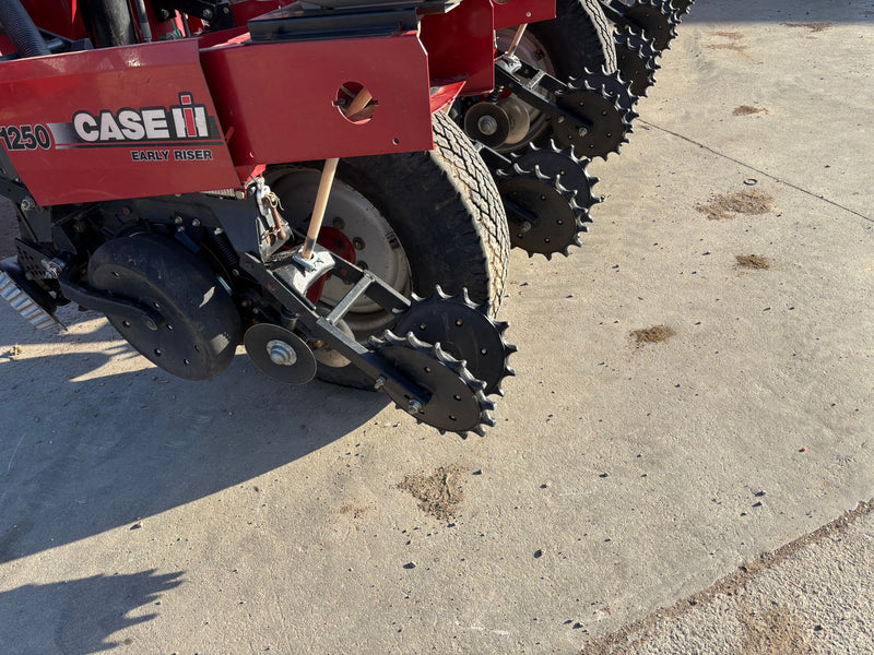 Load image into Gallery viewer, 2008 Case IH 1250 24 Row 30-Inch Planter

