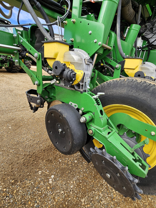 2014 John Deere 1770nt 30" 24 Row Planter