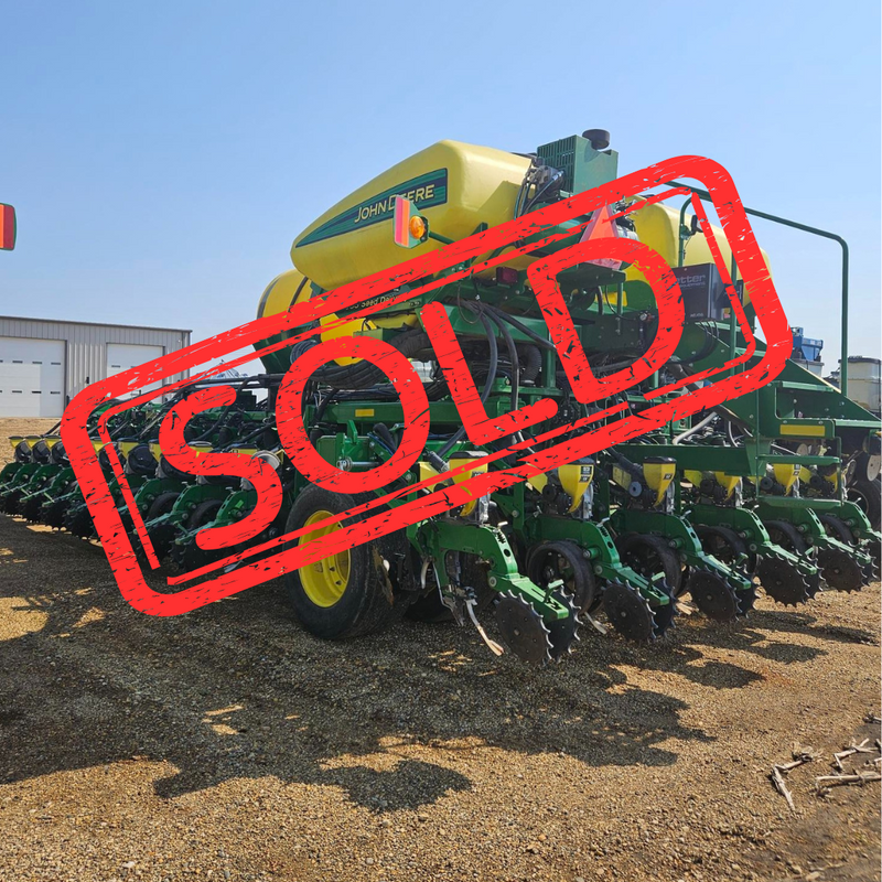 Load image into Gallery viewer, SOLD 2014 John Deere DB60 24 row 30&quot; Planter
